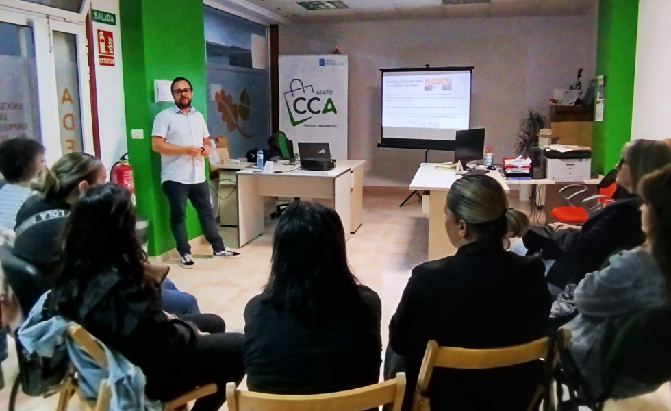 Empresarios de Tomiño se especializan en marketing para campañas navideñas