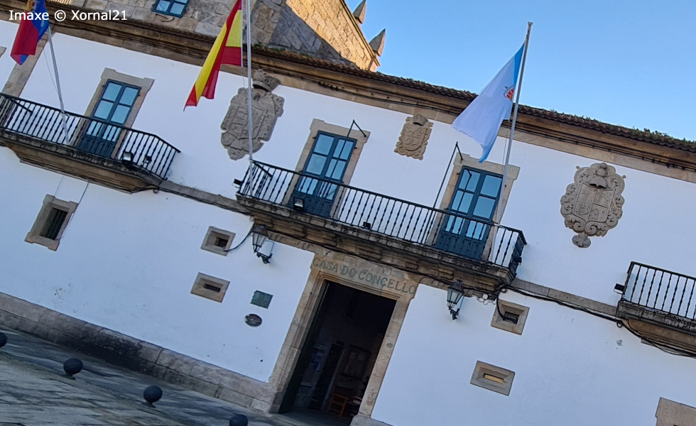 Baiona corrige las bases de su concurso de adornos navideños gigantes reciclados