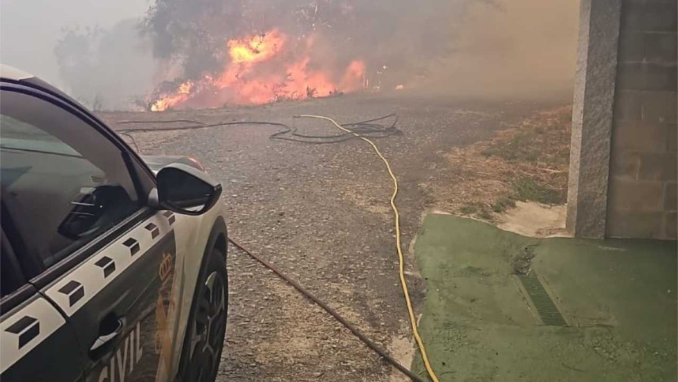 Investigan a un vecino de Ponteareas por el incendio de As Neves