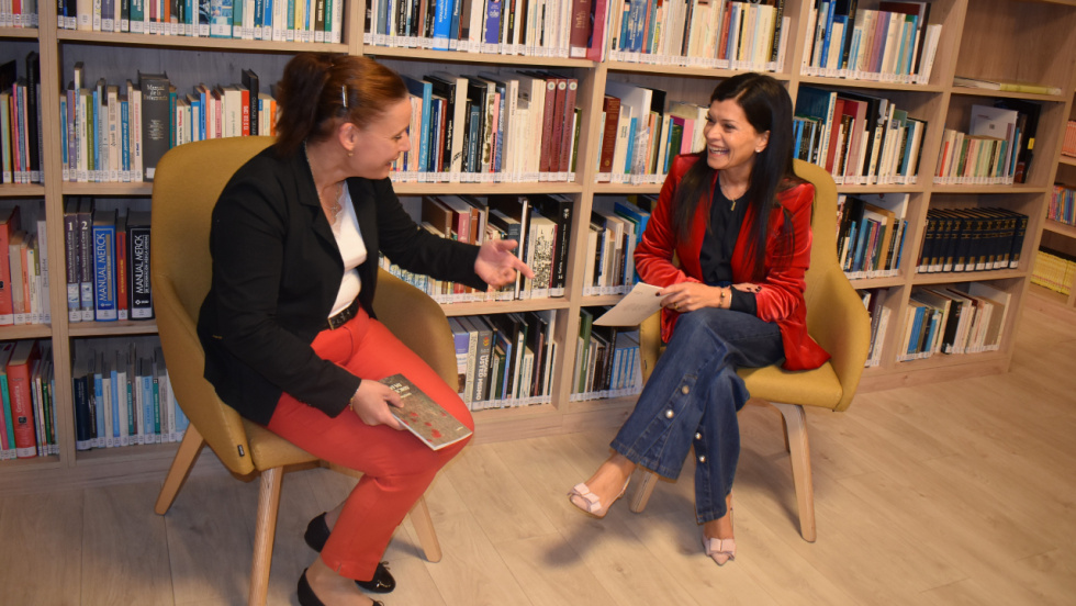 Cristina Lago presenta en Mos su segundo poemario, 'Adicatorias da ialma'