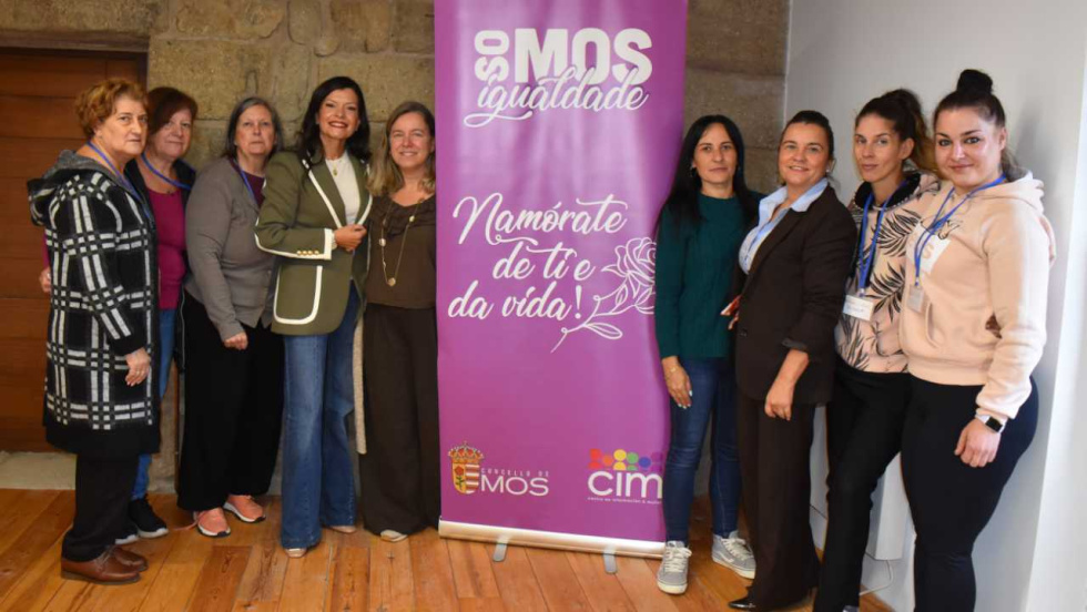 Mos impulsa RENACE para empoderar a las mujeres