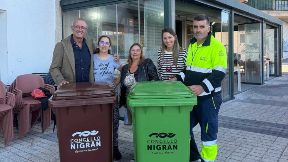 Nigrán reparte 250 contenedores para reciclar en negocios y colegios