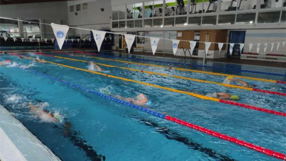 Ponteareas cierra la piscina municipal por obras urgentes