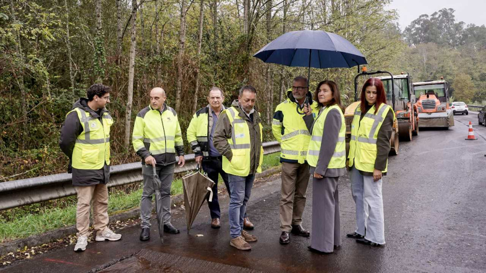 La Xunta renueva el firme de siete carreteras del área de Vigo
