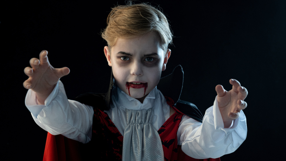 Sangre falsa y disfraces, riesgos en Halloween