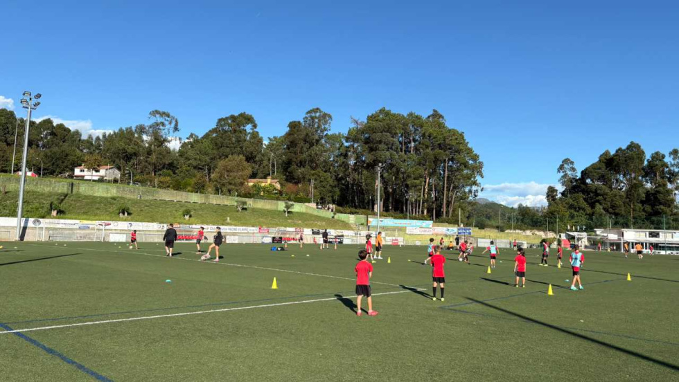 Nigrán invierte 600.000 € en césped FIFA para sus campos