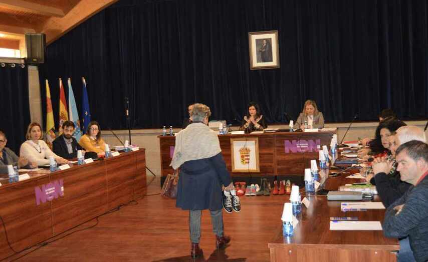 Pleno de aprobaci&oacute;n da pr&oacute;rroga do III Plan de Igualdade do Concello de Mos coincidindo co 25N de 2019.
