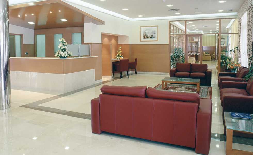 Alojamientos y restaurantes costeros dispondrán hasta el 12-D para solicitar las ayudas