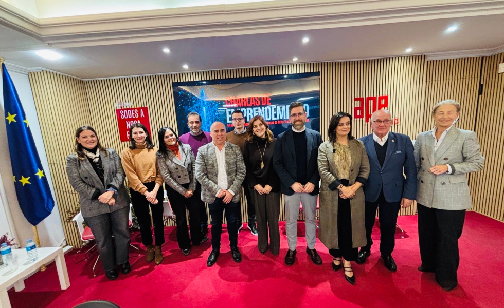 Emprendedores pontevedreses tejen alianzas en una merenda-networking de APE Galicia