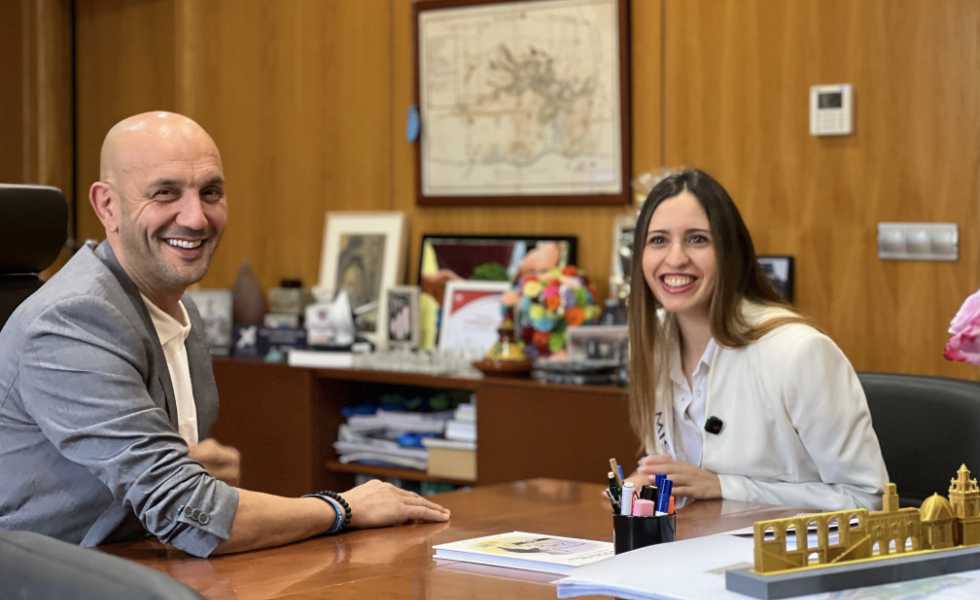 O Porriño apoya a Beatriz Quintela antes de su participación en el certamen nacional de belleza RNB