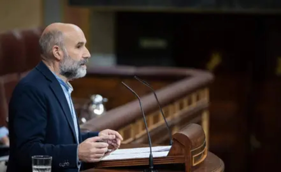 Rego advierte a Sánchez que el BNG no será un 