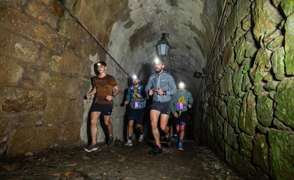 Esteves y Diz conquistan la Eurocidade en una noche de barro y desafío