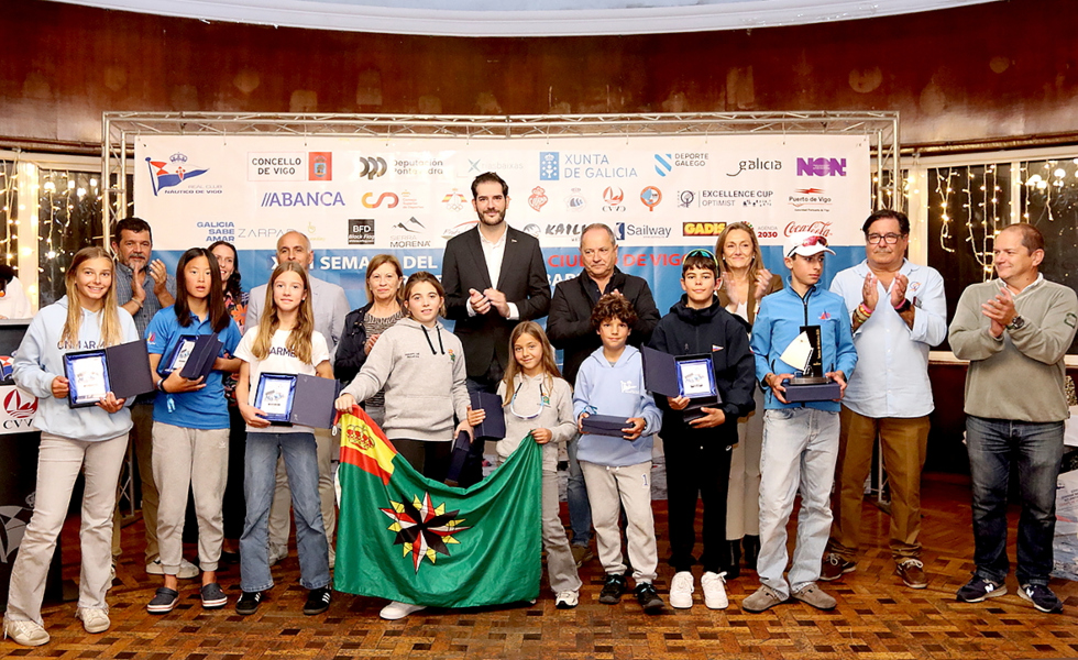 Miguel Echávarri domina el Meeting de Vigo y se erige líder de la Excellence Cup