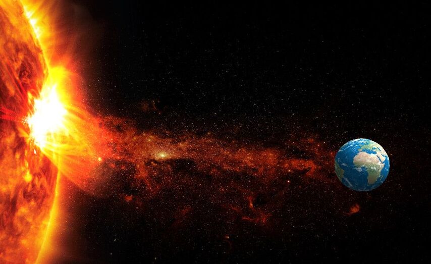 Cuando el sol emite una gran llamarada pueden llegar a la Tierra partículas de carga magnética muy intensa | Archive Ingimage