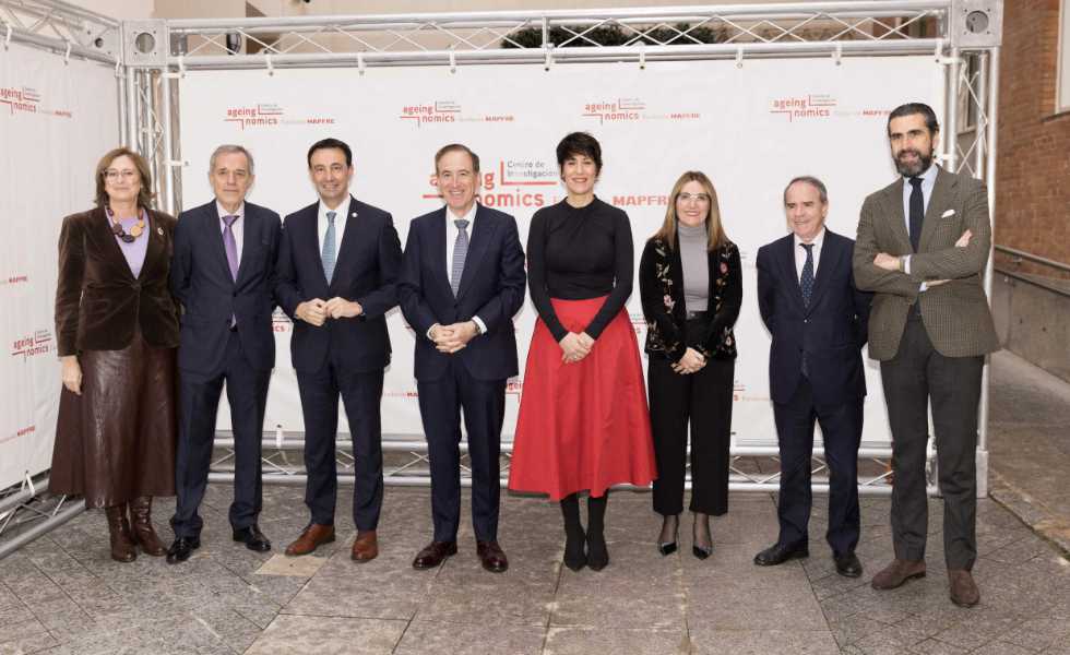 Los trabajadores mayores de 55 años superan ya a los menores de 30