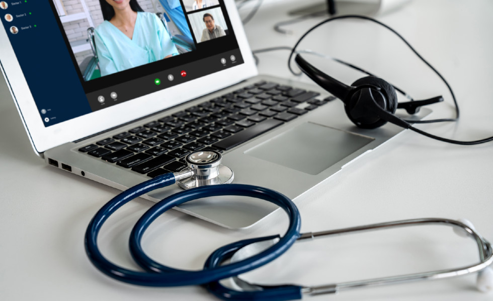 Subidas arbitrarias y falta de garantías marcan la renovación de los seguros de salud privados