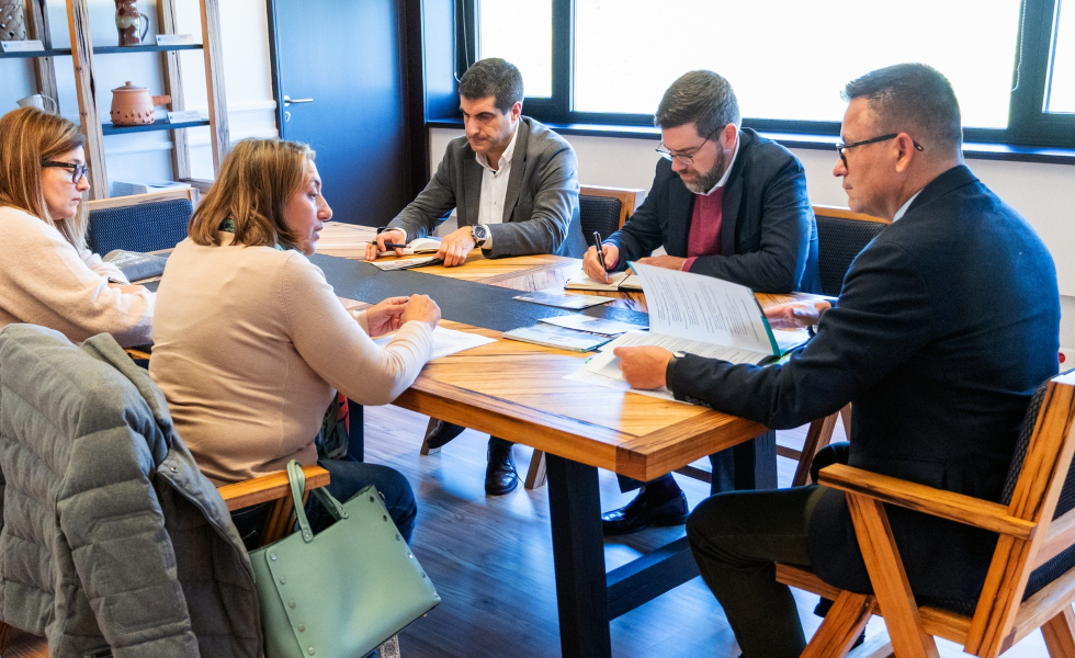 La Xunta estudia con las mujeres de la pesca nuevas ayudas para autónomas y la renovación generacional