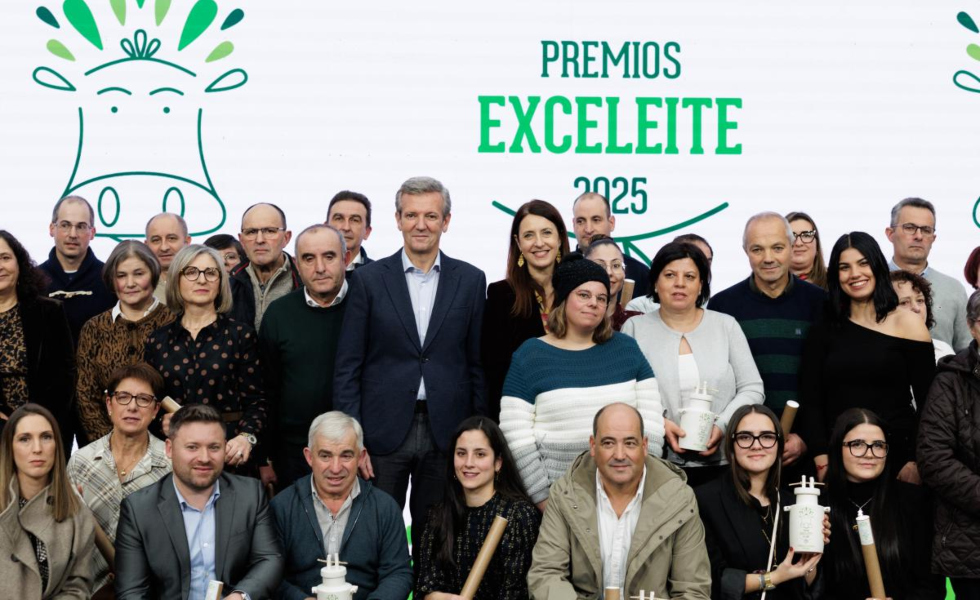 Alfonso Rueda apuesta por el sector lácteo gallego como