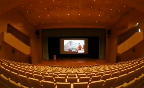 El auditorio Príncipe Felipe adopta oficialmente el nombre de 'Portu'